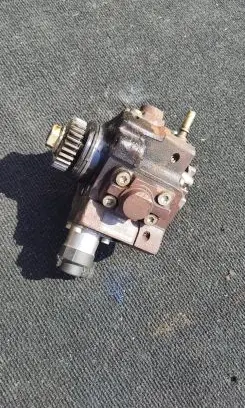 Nissan Qashqai Fuel injection high pressure pump 8200690744