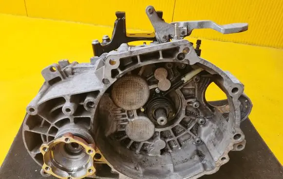 Seat Ibiza IV (6J,6P) Manual 6 speed gearbox QQR