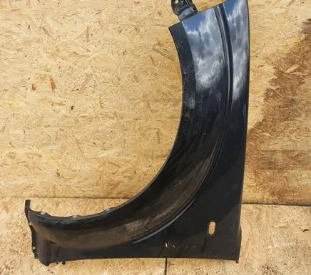 Nissan Navara D40 Fender end trim 