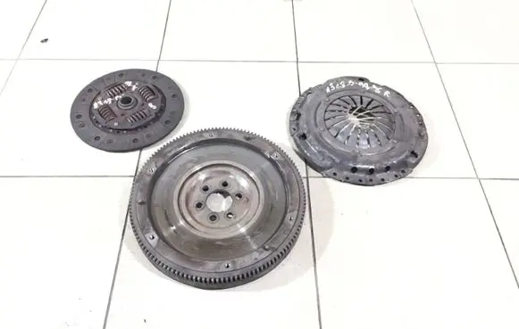 Audi A3 S3 8L Clutch set kit 068105271F
