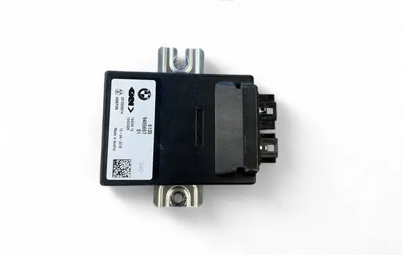 BMW M5 F90 Transfer box differential control unit 9485667 14430910 0010526614