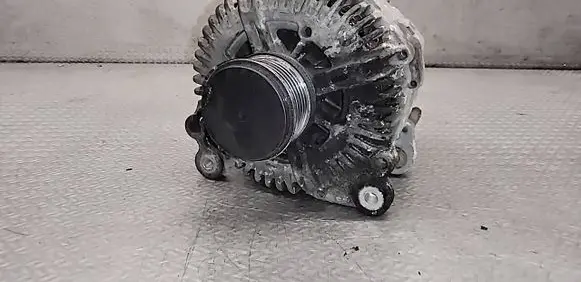 Volkswagen PASSAT B6 Generator/alternator 021903026L