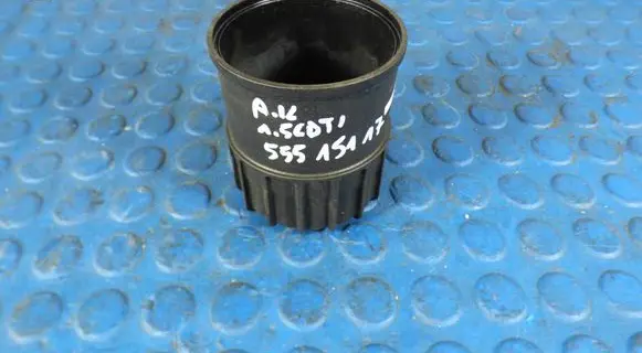 Opel Astra K Oil filter mounting bracket CA55515117T 55515117