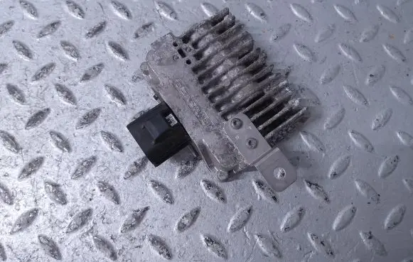 Jaguar XJ X351 Fuel injection pump control unit/module 7W839D372AA