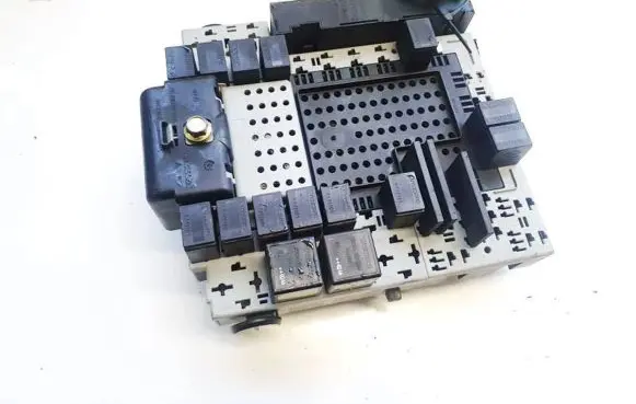 Volvo XC90 Fuse box set 9441582 p8691998