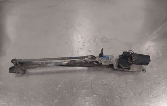 Ford Focus Front wiper linkage 