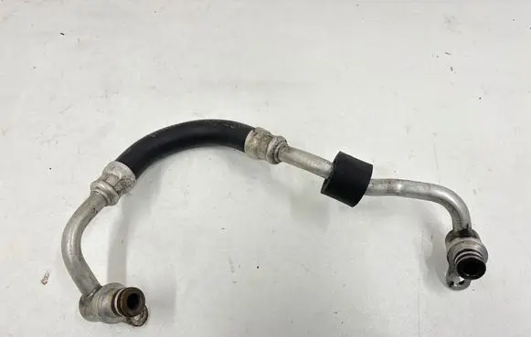 Coolant pipe/hose