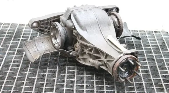 Audi A4 S4 B7 8E 8H Rear differential 01R500046M