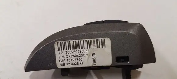 Opel Zafira B Steering wheel buttons/switches 305260285057 CX250420CM