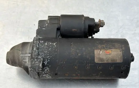Mercedes-Benz Sprinter W906 Starter motor 0986024590