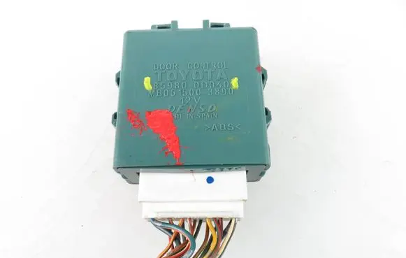 Toyota Yaris Door central lock control unit/module MB0515003890 859800D040