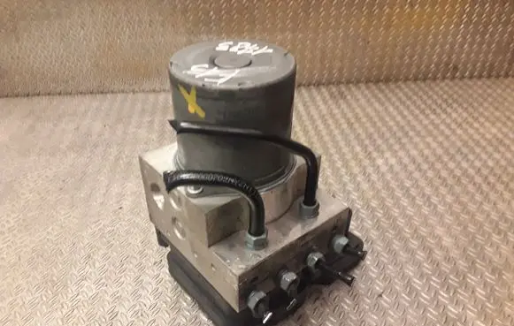BMW 6 F12 F13 ABS Pump 6858955