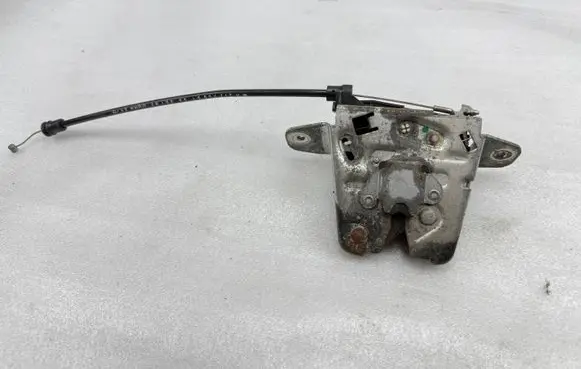 Mercedes-Benz GL X166 Tailgate/trunk/boot lock/catch/latch A2047400735