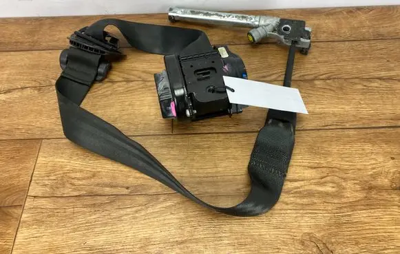 Ford Escape IV Front seatbelt LJ6BS612D64ADPI LJ6BS612D64AD