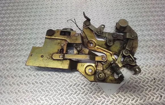 Volkswagen Transporter - Caravelle T4 Sliding door lock 701843654B