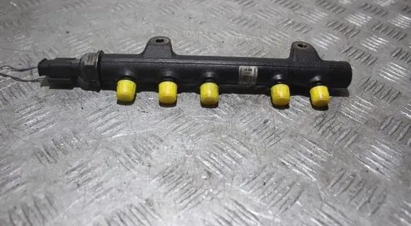 Citroen C4 II Fuel main line pipe 94675G01