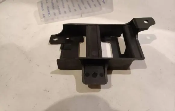 Mercedes-Benz S W221 Front parking sensor holder (PDC) A2218850867