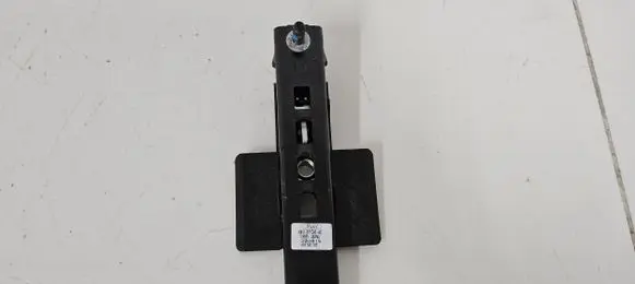 Ford Focus ST Seat belt height adjuster AM51611C46AC 616140101E 220815