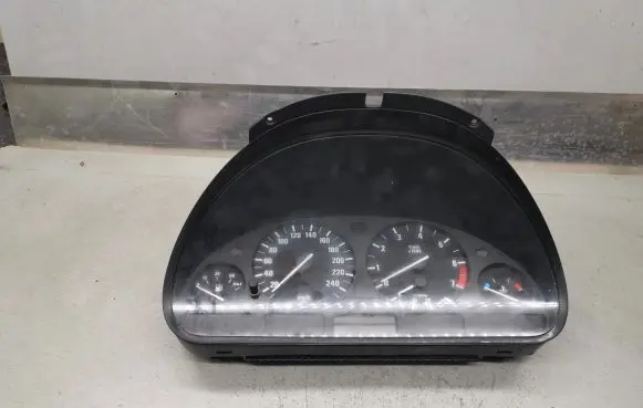 BMW 5 E39 Speedometer (instrument cluster) 62116914908 6914908