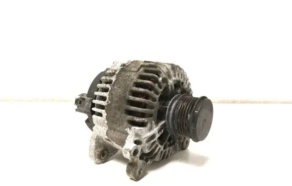 Volkswagen Tiguan Generator/alternator 06F903023C