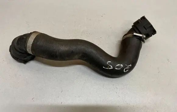 Mercedes-Benz C W205 Engine coolant pipe/hose A2055013482