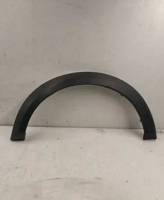 Land Rover Discovery 3 - LR3 Front arch trim DFJ000032
