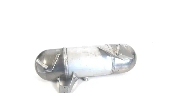 Volkswagen Golf V Air suspension compressor/pump 6861937