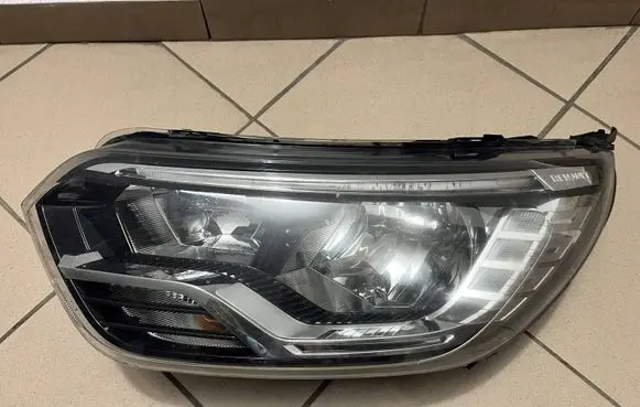 Renault Kangoo III Headlight/headlamp 260600331R