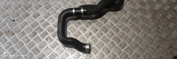 Mercedes-Benz CLS C218 X218 Engine coolant pipe/hose A2125012682
