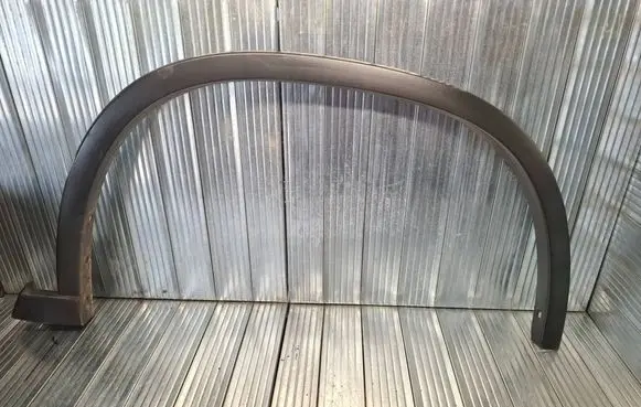 Rear fender molding trim