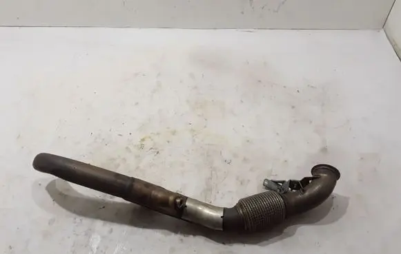 Mercedes-Benz C W206 Muffler pipe connector clamp 