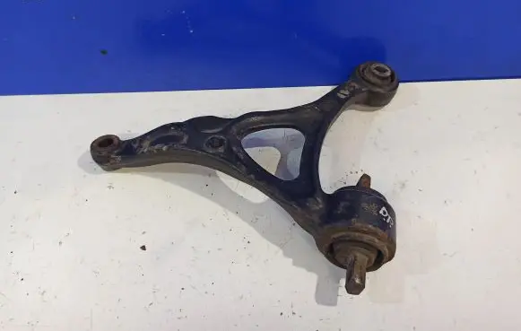 Volvo XC90 Front lower control arm/wishbone 36050810 8646614