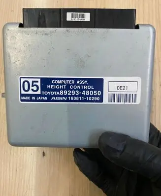 Lexus RX 450H Air suspension control unit module (rear) 8929348050