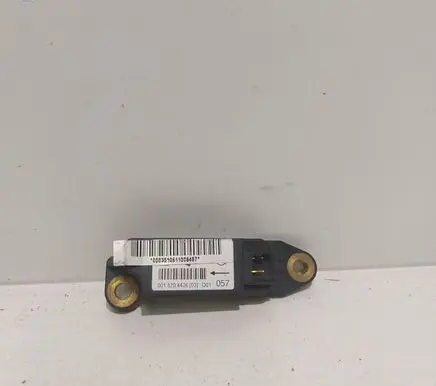 Mercedes-Benz C W203 Airbag deployment crash/impact sensor 0018204426