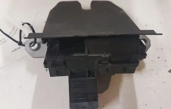 Volvo V40 Tailgate/trunk/boot lock/catch/latch 31335870