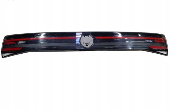 Tailgate rear/tail lights