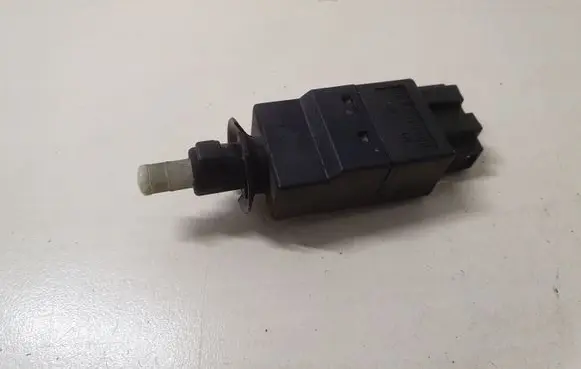 Mercedes-Benz E W211 Brake pedal sensor switch 0015454009