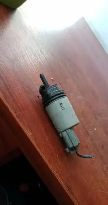 BMW 1 E81 E87 Windscreen/windshield washer pump 6934159