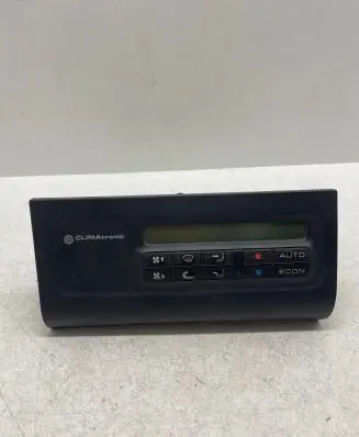 Volkswagen PASSAT B4 Climate control unit 3A0907044A 9B072496110