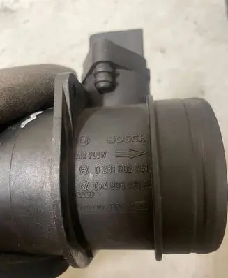 Audi A4 S4 B7 8E 8H Mass air flow meter 074906461B 0281002461