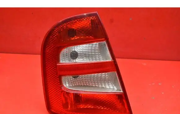 Skoda Fabia Mk1 (6Y) Rear/tail lights 6Y6945095D