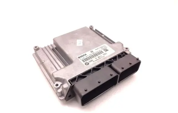 BMW 3 E90 E91 Engine control unit/module 7811701 0281015042