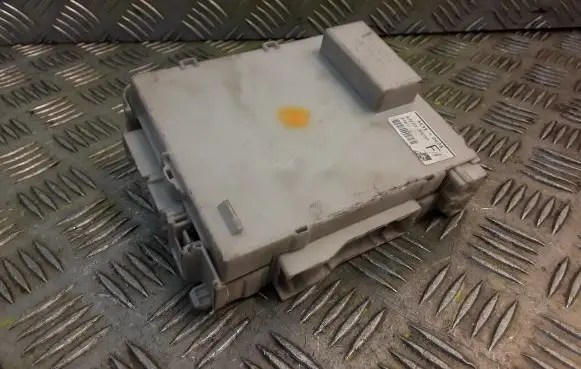 Lexus GS 300 400 430 Fuse box set 8267030250