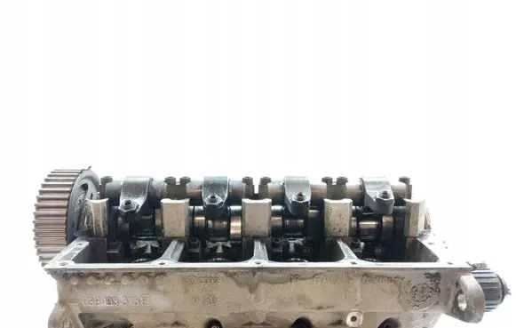Volkswagen Golf IV Engine head 038103373R