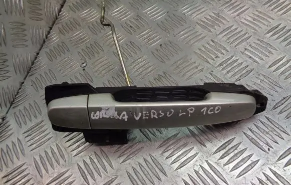 Toyota Corolla Verso E121 Front door interior handle