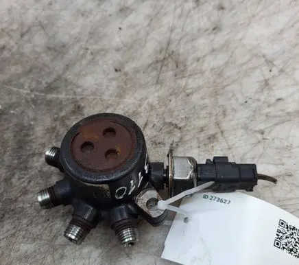Renault Megane III Fuel distributor 8200584034 R9144Z070B