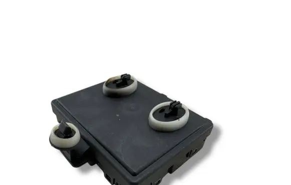Volkswagen Tiguan Door control unit/module 5Q0959592K 5Q0959592F