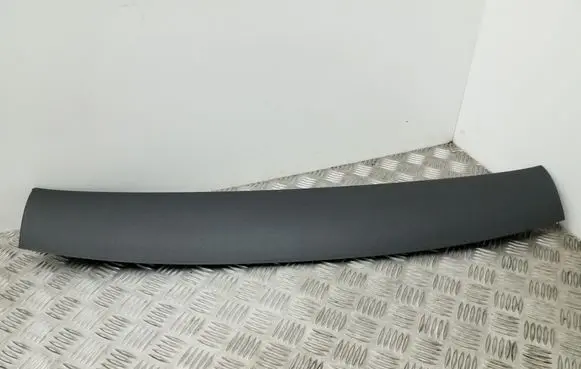 Volkswagen Tiguan Tailgate/trunk upper cover trim 5N0867707A