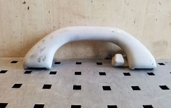 Volkswagen PASSAT CC Rear interior roof grab handle