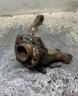 Opel Zafira A Front wheel hub